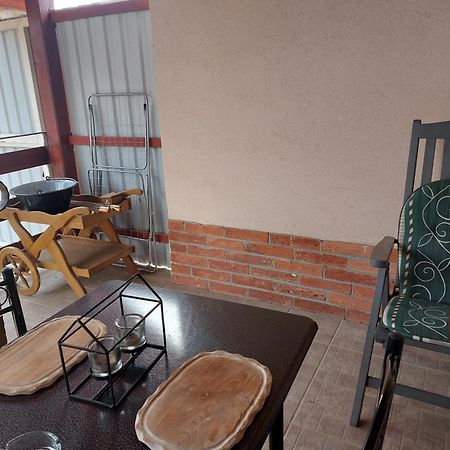 Akacvirag Airport Vendeghaz Apartment Debrecen Luaran gambar