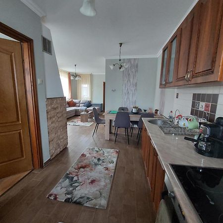 Akacvirag Airport Vendeghaz Apartment Debrecen Luaran gambar