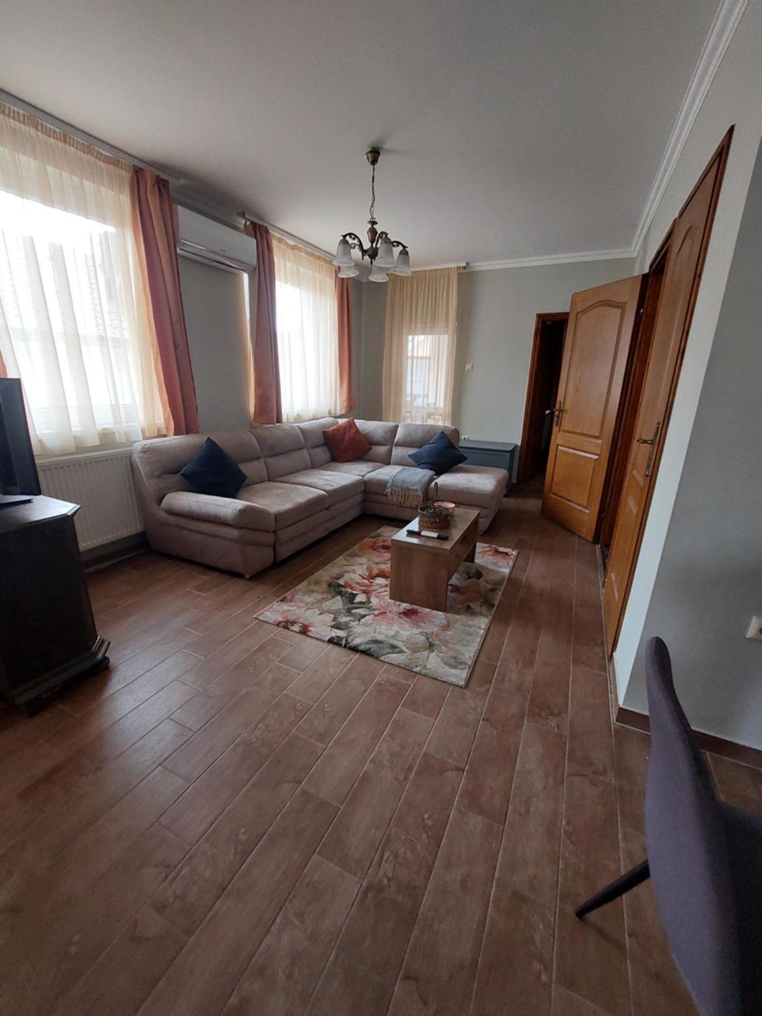 Akacvirag Airport Vendeghaz Apartment Debrecen Luaran gambar